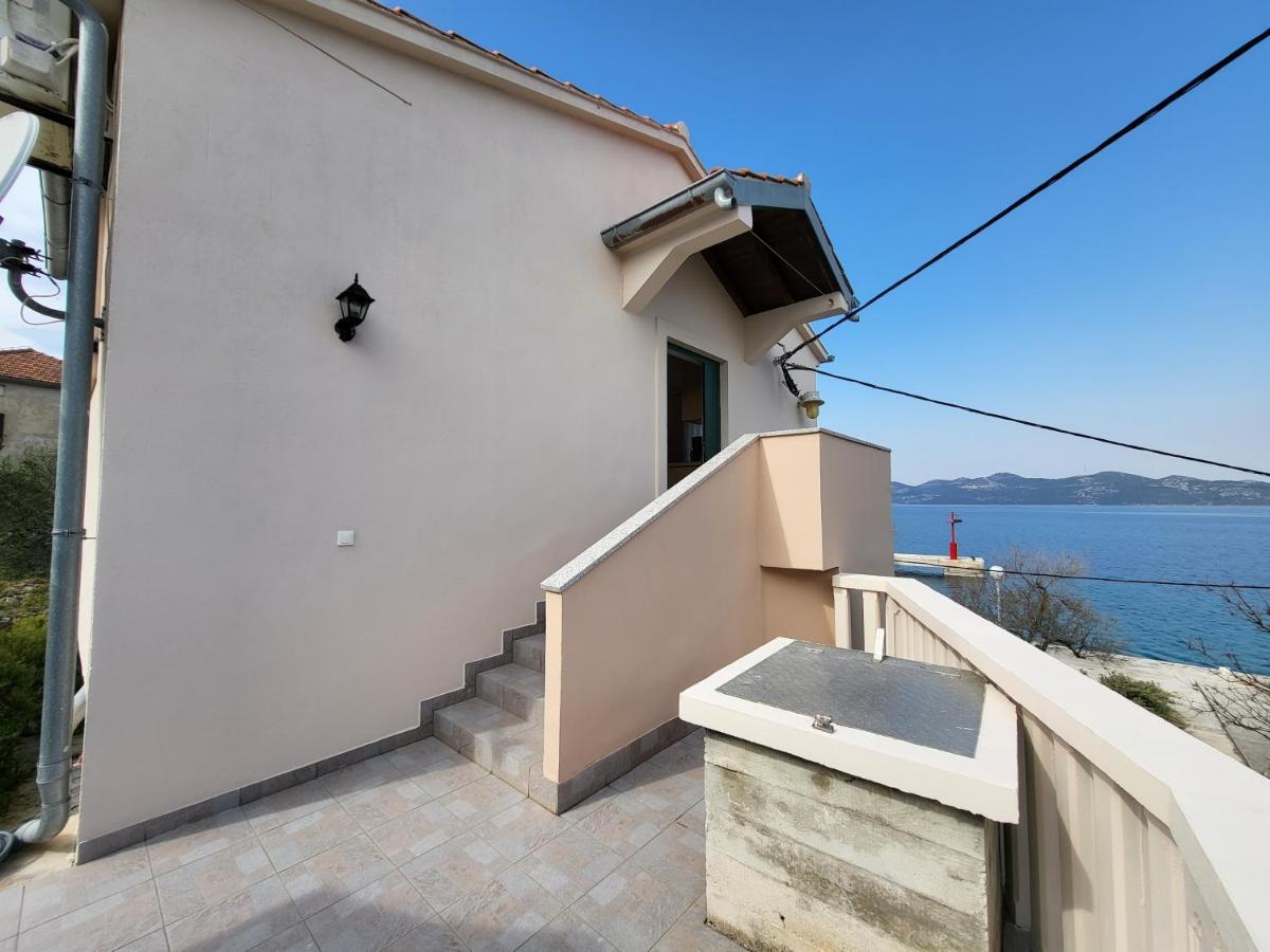 Holiday Home Duje Mali Iž Kültér fotó